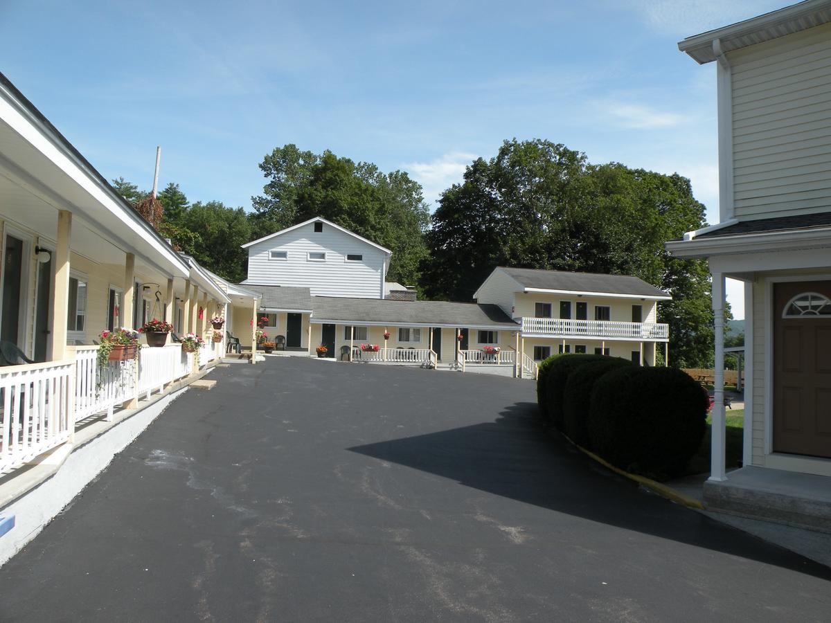 Green Acre Motel Lake George Buitenkant foto