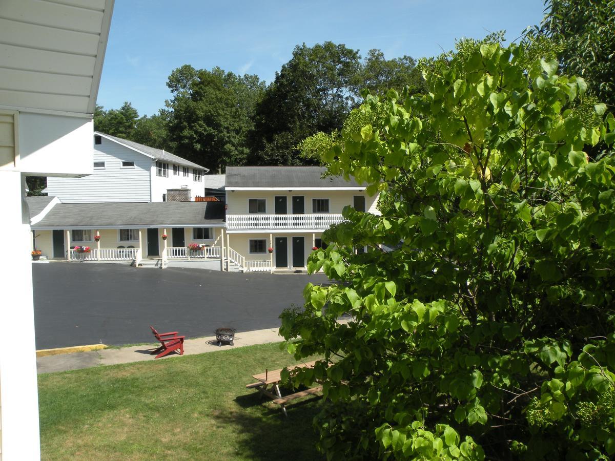 Green Acre Motel Lake George Buitenkant foto